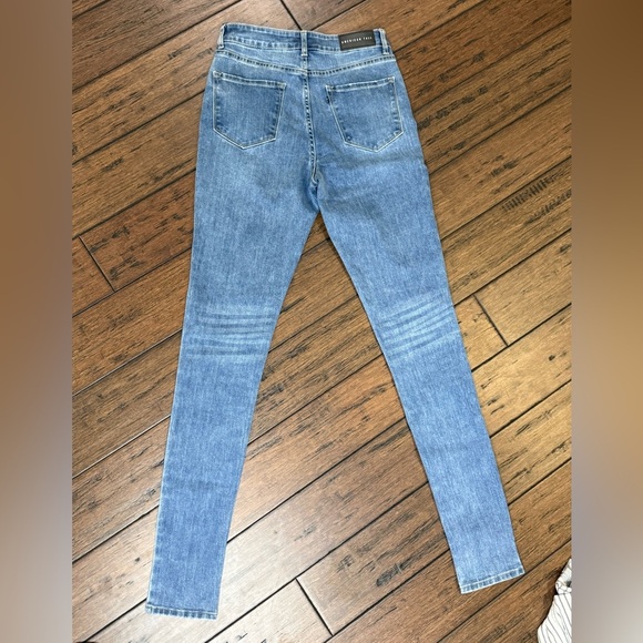 American Tall Women's High-Rise Skinny Jeans in Mid-Blue Wash size 28 LONG NWOT - Picture 2 of 10